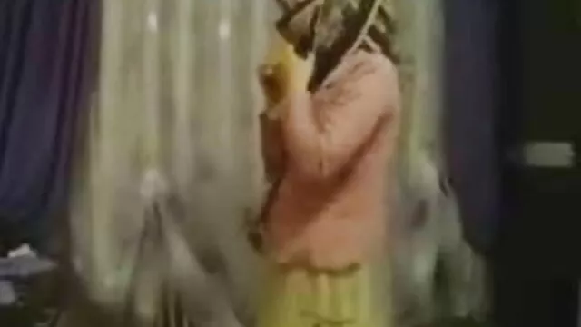 Le mec film porno xxl hd aime les trous juteux de la petite amie