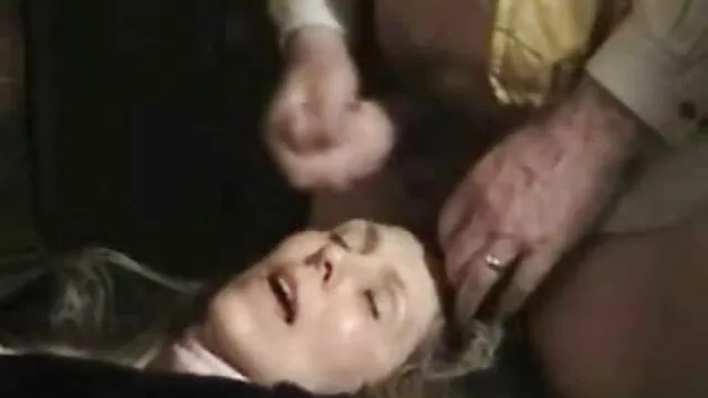 Plantureuse fille se masturbe au porno porno hd francais gratuit