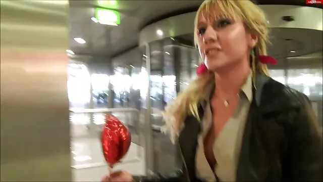 500 dollars ont film porno qualite persuadé une fille russe de se déshabiller