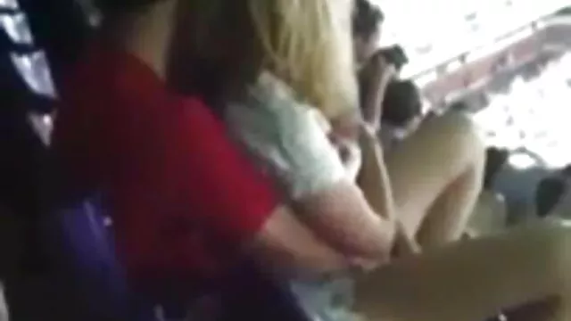 Fille noire chevauche la film porno entier hd bite