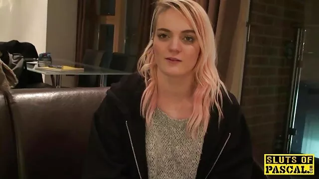 Apprend à sa xxx gratuit hd fille à baiser
